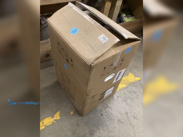 Lot 49-5488289 - Commercial Ice Maker Machine 110 V 60Hz 235W. Model # WQ30FT. Unused