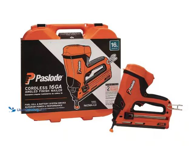 Lot 49-2020562 - Paslode Lithium-Ion Battery 16-Gauge Angled Cordless Finished Air Tool Nailer, Model # 916200. MSRP:...
