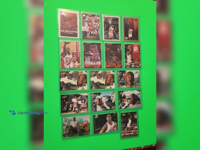 Lot 49-1913850 - 17- COLLECTIBLE MICHAEL JORDAN NBA BASKETBALL CARDS. VARIOUS BRANDS AND YEARS PRODUCED. INCLUDES INS...