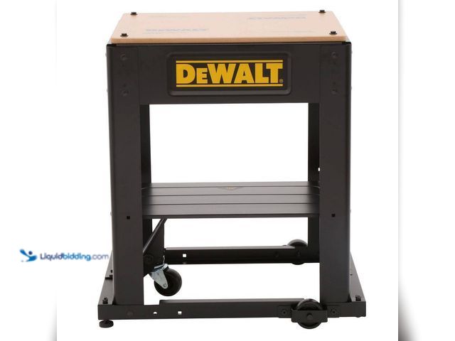 Lot 49-5543613 - DEWALT
Mobile Thickness Planer Stand. Model # DW7350. Used slightly with damage to packaging
