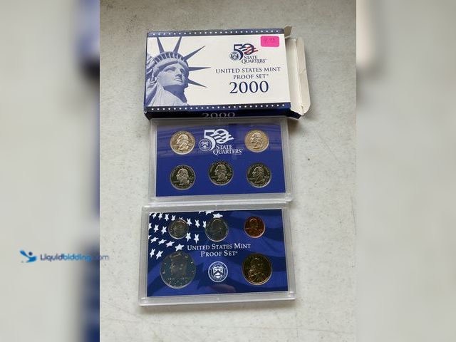 Lot 49-5341815 - 2000 UNITED STATES MINT PROOF SET 10 COINS IN PLASTIC DISPLAY CASES AND ORIGINAL SLEEVE
