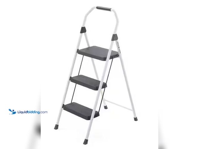 Lot 49-1572050 - Gorilla Ladders 3-Step Compact Steel Step Stool with 225 lb. Load Capacity Type II Duty Rating (8ft....