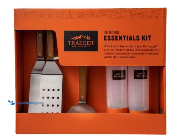 Lot 49-1567988 - (5-Piece) Traeger Flat Top Griddle Tool Set with Wooden Handles, Model # BAC733, Unused.   Ref#SR011...