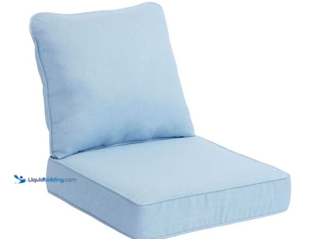 Lot 49-5555345 - ampton Bay
24 in. W x 24 in. D CushionGuard Deep Seat Universal Outdoor Lounge Chair Cushion in Sur...