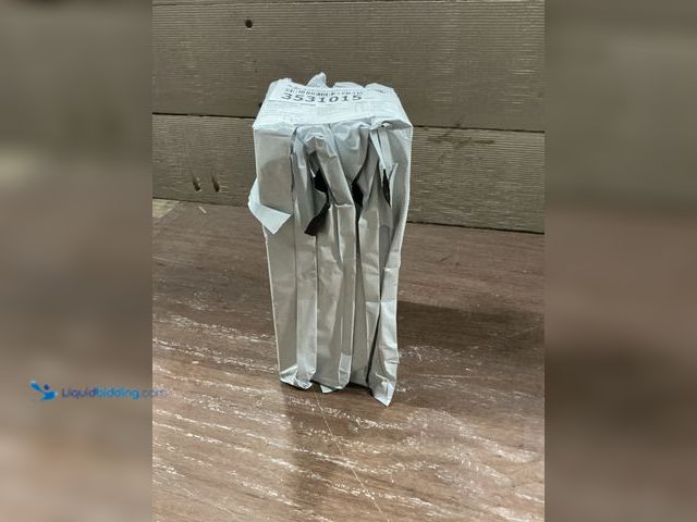 Lot 49-3531015 - Iphone 15 Pro Screen Protectors (4pack) New