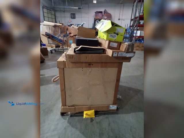 Lot 49-3708620 - Salvage Pallet - IMPORTANT: Please note that the condition of this lot is SALVAGE. Salvage assets ar...