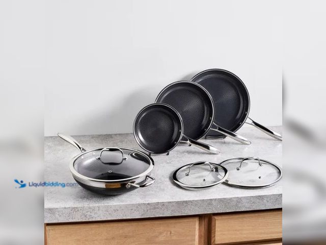 Lot 49-3539508 - HexClad 7-piece Cookware Set Unused