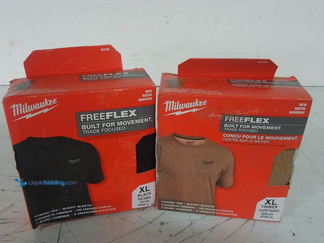 Lot 49-3616521 - (2-Pack) Milwaukee Men's X-Large Black Cotton/Polyester Short-Sleeve Hybrid Work T-Shirt - Unused Mo...
