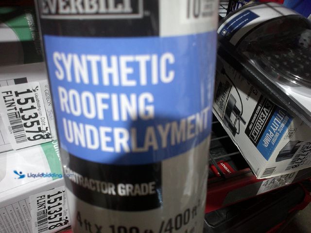 Lot 49-1517132 - Everbilt
Synthetic Roofing Underlayment - Contractor Grade 400 sq. ft. (4 ft. x 100 ft.), Model # E...
