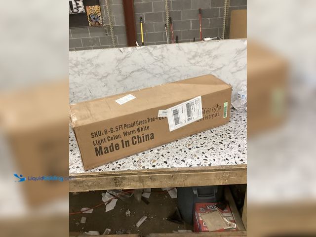 Lot 49-3527937 - Warm White 6.5 FT Pencil Green Tree + UL (GY) Item is unused.