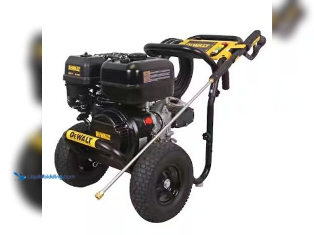 Lot 49-2022892 - DEWALT 4400 PSI 4.0 GPM Gas Pressure Washer with 420cc Engine, Triplex Pump, Commercial Cold Water P...