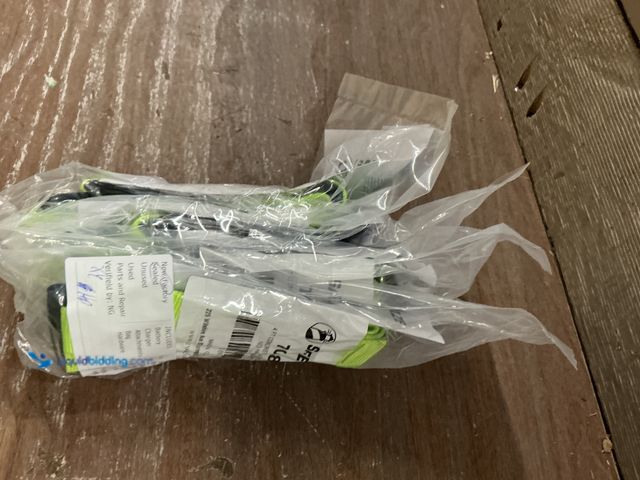 Lot 49-5487271 - SAFEWAZE 4ft Concrete Anchor Straps (4pack) New