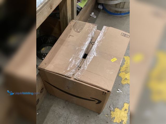 Lot 49-5488261 - FantasReen 115" Cat Scratching Post. Used, hardware needed