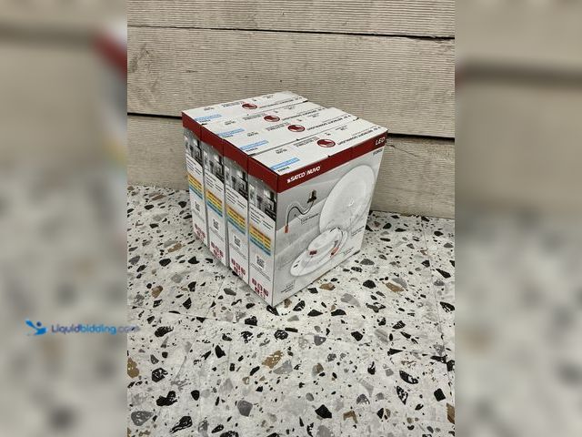 Lot 49-5543894 - QTY 4- 8WLED/DLR/5-6/5CCT/E/RND/WH, Model #S12602, unused.
