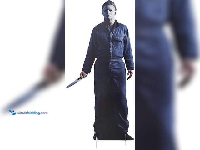 Lot 49-1533738 - MCJC Horror Cardboard Cutout, Life Size Cardboard Standing, Halloween Indoor Outdoor Decorations Mod...
