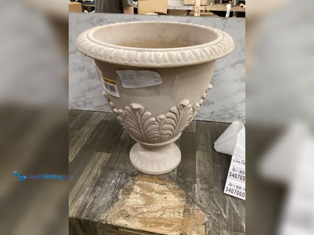 Lot 49-5407058 - Plastic outdoor planter. Used