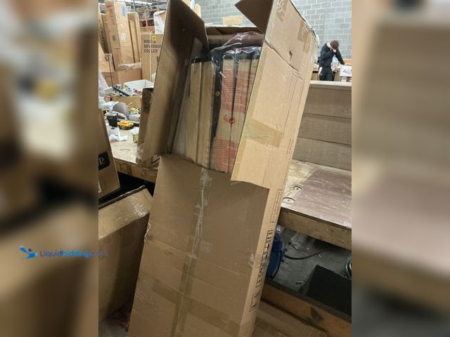 Lot 49-5482005 - Upholstered Platform Bed (queen) (beige) Unused