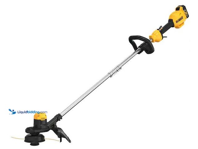 Lot 49-3530395 - DEWALT
20V MAX 13 in. Cordless Battery Powered String Trimmer Kit with (1) 4 Ah Battery & Charger I...