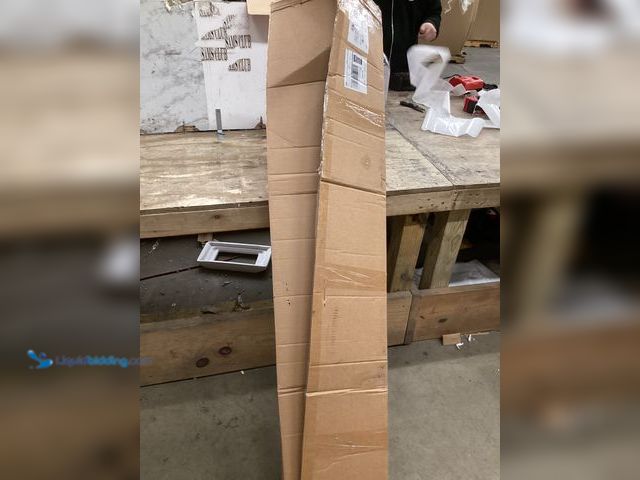 Lot 49-5461143 - ARMORDILLO CRM Roll Bar Style Chase Rack for Mid Size Pickup Trucks|with LED 3rd Brake Light|Compati...