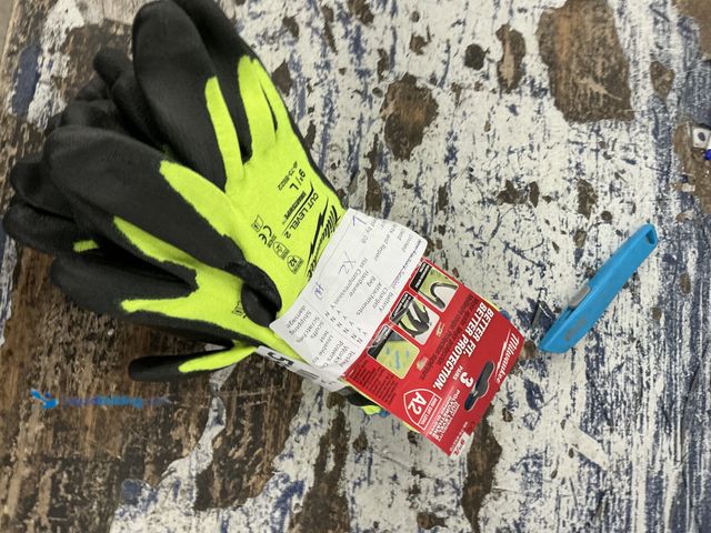 Lot 49-5581824 - QTY 2 - Milwaukee Large High Visibility Level 2 Cut Resistant Polyurethane Dipped Work Gloves (3-Pac...
