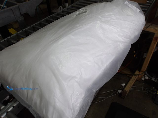Lot 49-1513873 - White Oversized Pillow, Unused   Ref#4G-0723