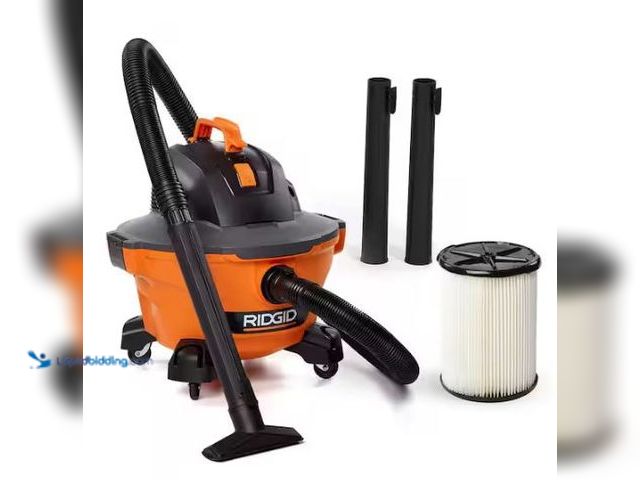 Lot 49-1569627 - RIDGID 6 Gal. 3.5 Peak HP NXT Shop Vacuum Wet Dry Vac with General Debris Filter, Locking Hose and A...