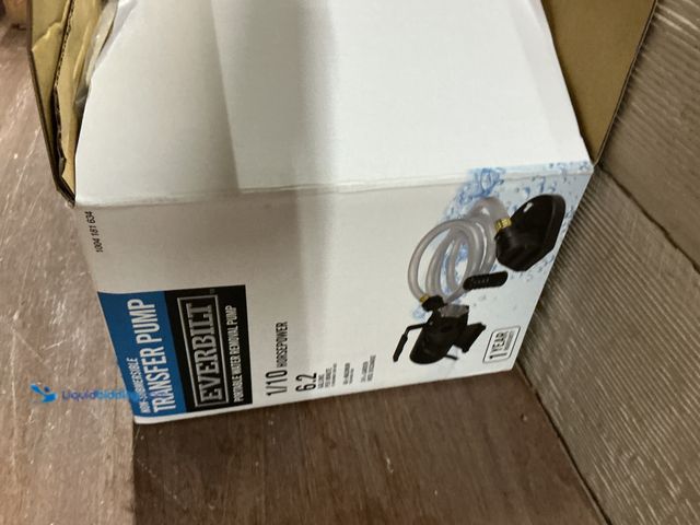 Lot 49-5449489 - Everbilt
1/10 HP Non-Submersible Self-Priming Transfer Pump (attachments included) (tested works) U...