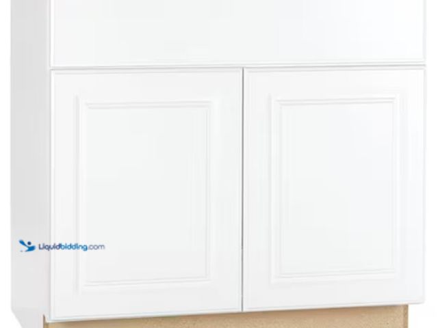 Lot 49-5542412 - Hampton Bay
Hampton 30 in. W x 24 in. D x 34.5 in. H Assembled Sink Base Kitchen Cabinet in Satin W...