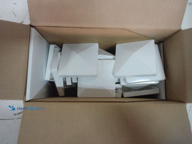 Lot 49-1629098 - Lot of (24) Veranda 4 in. x 4 in. White Pyramid Post Cap with Glue, Model # 73012417, Unused, Has at...