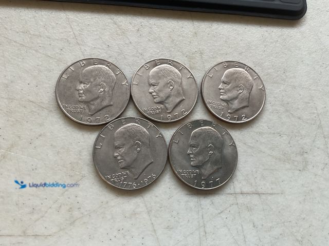 Lot 49-2009034 - LOT OF 5 “IKE” EISENHOWER LARGE ONE DOLLAR COINS INCLUDING 1972, 1976 AND 1977