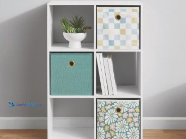 Lot 49-2025465 - Mainstays 6-Cube Storage Organizer, White, Model # 2693143366, MSRP $36.87, New.   Ref#WAL0909