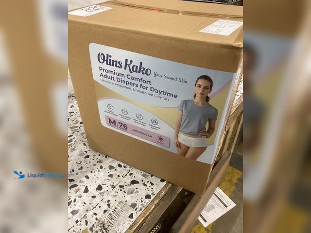 Lot 49-5486705 - Olins Kako Adult Diapers for Daytime, Medium 76 Ct Item is Factory Sealed