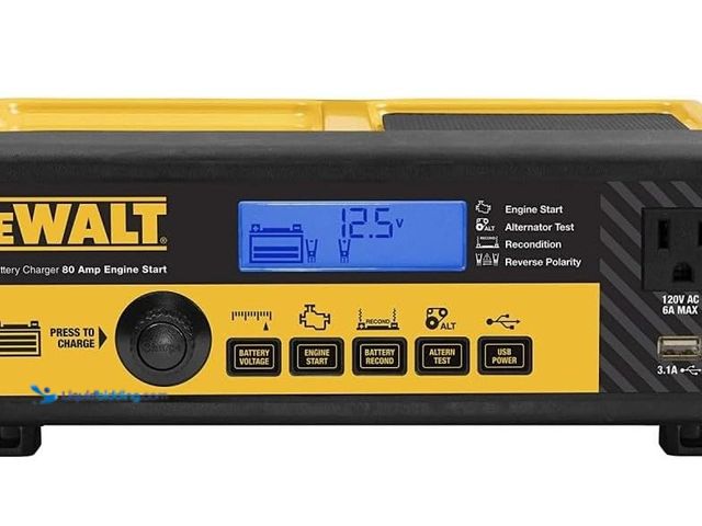 Lot 49-1515661 - DEWALT DXAEC801B 30 Amp Bench Battery Charger: 80 Amp Engine Start, 2 Amp Maintainer, 120V AC Outlet...