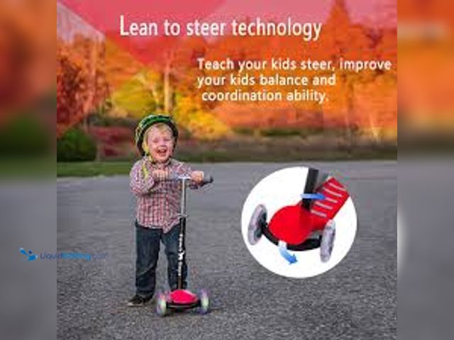 Lot 49-5448704 - Fawn Toys 3-Wheel Junior Kick Scooter. Unused