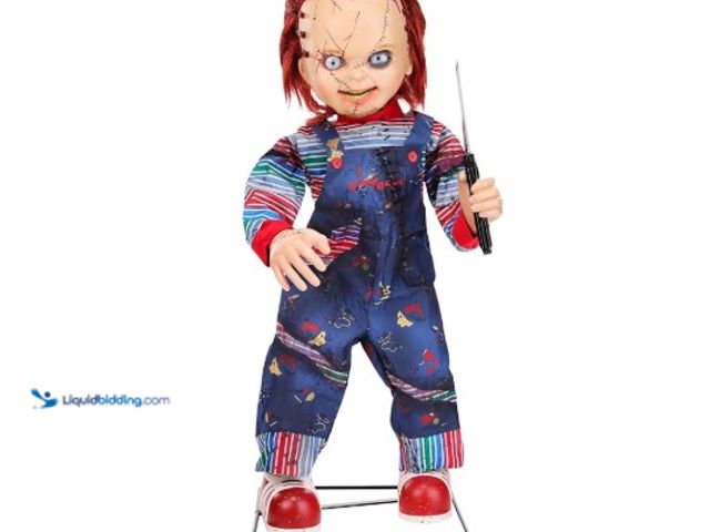 Lot 49-1576581 - Universal 3.5ft Tall Animated LED Scarred Chucky Doll Decoration Model #1013295824, Unused, Unable T...