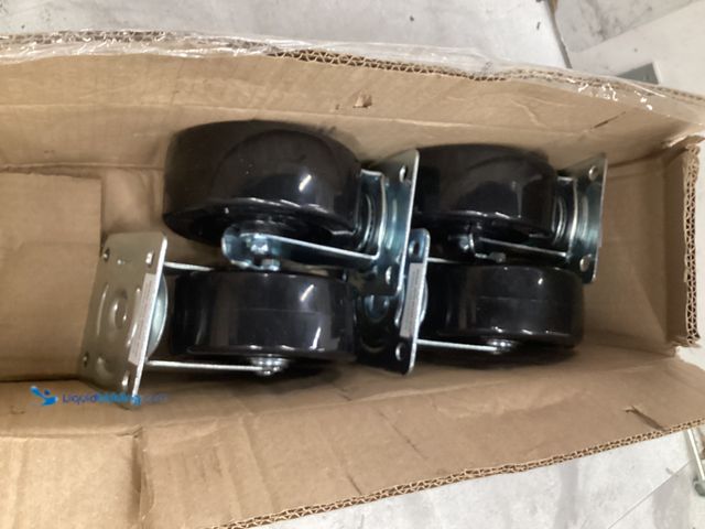 Lot 49-5542952 - Set of 4 E. JOHNSON HEAVY-DUTY SWIVEL CASTERS WITH BRAKES 5"x 2" Unused