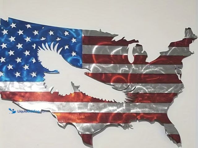 Lot 49-1975772 - New Style Bald Eagle and American Flag Plastic Wall Decoration, Ideal for Patriotic Decorating Mens ...