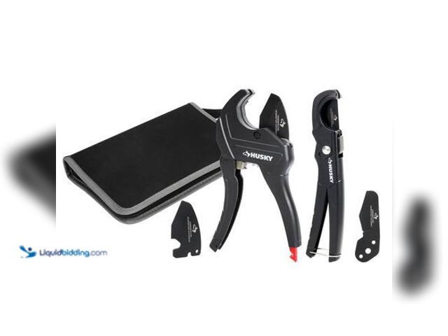 Lot 49-5581619 - Husky 4-Piece PVC Cutting Kit with Foldable Pouch and Replacement Blades Model # 90279 UNUSED