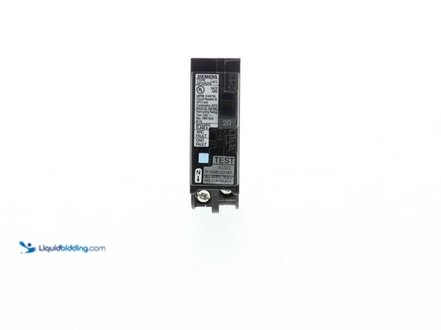 Lot 49-5449205 - Siemens
20 Amp 1-Pole Dual Function (CAFCI/GFCI) Plug-On Neutral Circuit Breaker Unused