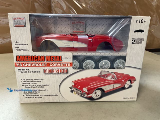 Lot 49-1811300 - COLLECTIBLE AMERICAN METAL COLLECTION 1958 CHEVROLET CORVETTE 1/24 SCALE DIECAST MODEL CAR KIT