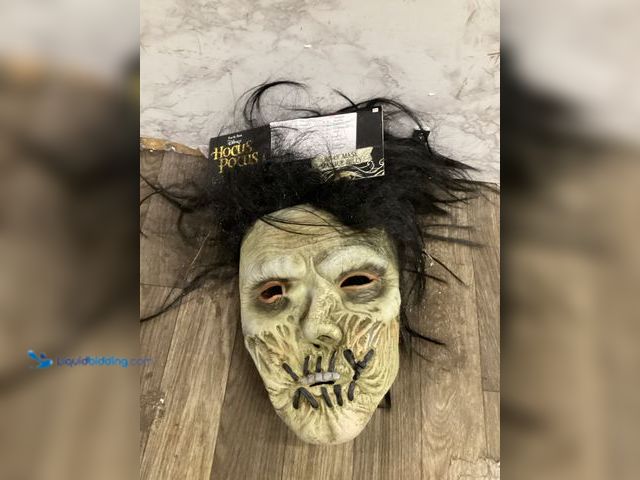 Lot 49-5436809 - Disney Hocus Pocus. Billy mask. Unused.