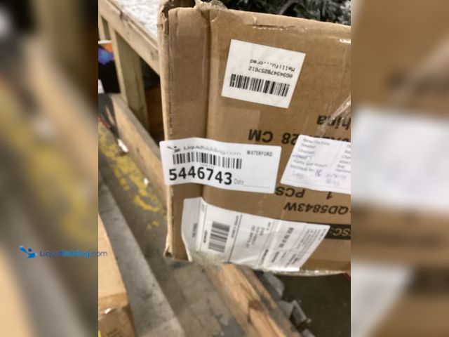 Lot 49-5446743 - Ifanze 7ft Artificial Holiday Christmas Tree. Item is used with missing parts.