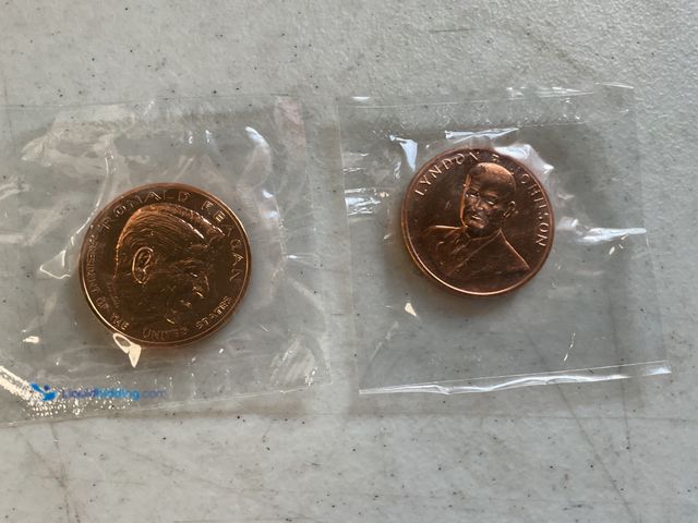 Lot 49-3503559 - LOT OF 2 COLLECTIBLE FACE ONE AV OUNCE .999 FINE COPPER COINS PRESIDENTIAL SERIES