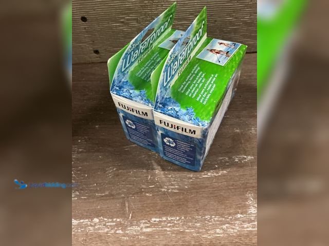 Lot 49-3539514 - Fujifilm QuickSnap Waterproof Camera - Aqua Blue (2pack) new