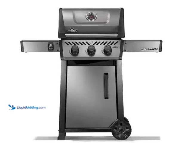 Lot 49-1514649 - NAPOLEON Freestyle 365 3-Burner Propane Gas Grill in Graphite Grey Model # F365DPGT, Unused    MSRP;...