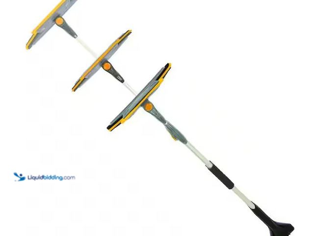 Lot 49-5465014 - True Temper
Telescoping Scratch-Free Snow Brush Internet # 206286910
Model # ABTT5224 Item is used...