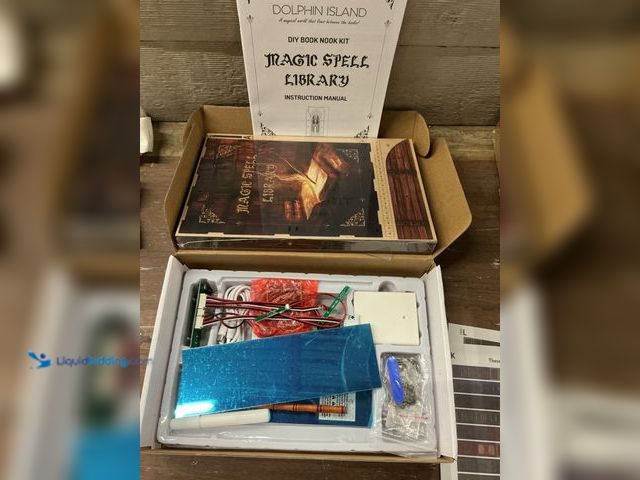 Lot 49-3528563 - DIY Book Nook Kit for Adults, Infinite Magicspell Library Booknook New