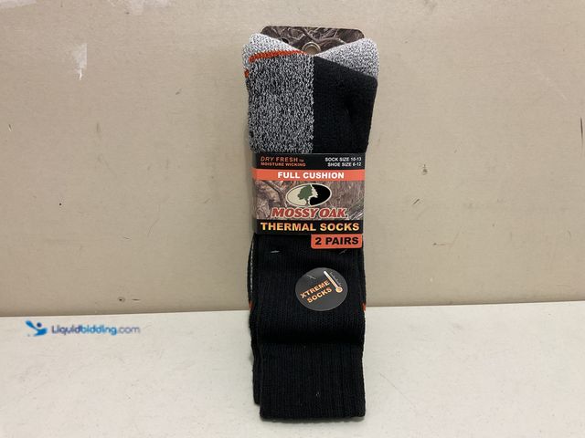 Lot 49-2009083 - Other WOW AN AMAZING LOT 2 PAIRS OF MOSSY OAK THERMAL SOCKS XTREME WITH MOISTURE WICKING SHOE SIZE 6...