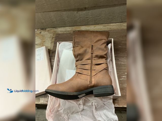 Lot 49-5463580 - Flat Cognac Boots (size 10) Unused