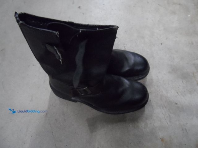 Lot 49-1806094 - 1 Herman Survivors 116S4 Boots Herman Survivor Size 13 Steel Toe Boots Used In Fair Overall Conditio...